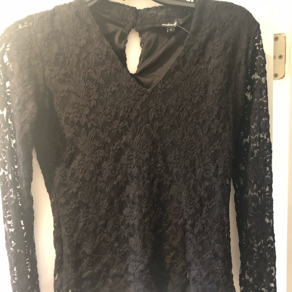 Long sleeve black lacey too